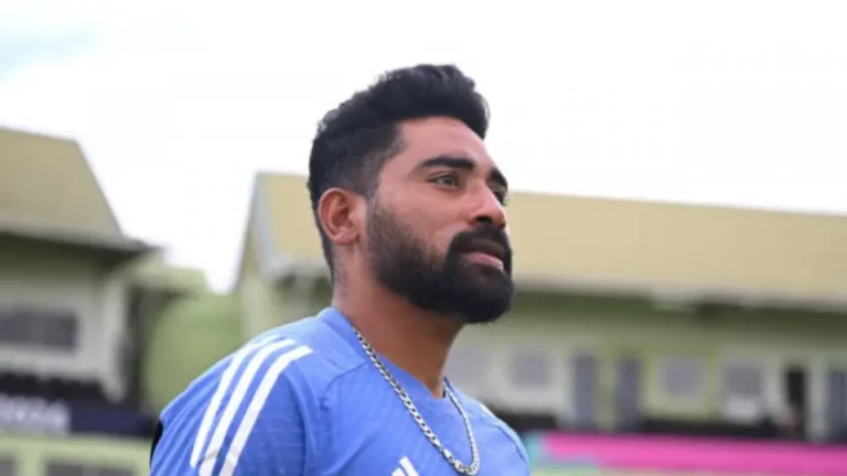 IND vs ENG: इंग्लैंड के खिलाफ टी-20 सीरीज से बाहर हुए Mohammed Siraj